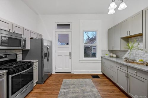 3207 Hackberry St, Cincinnati OH  45207-1820 exterior