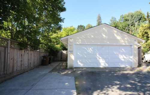 3 Jones Pl, San Rafael, CA 94901-3736