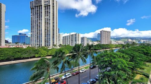 1676 Ala Moana Blvd, Honolulu HI  96815-1433 exterior