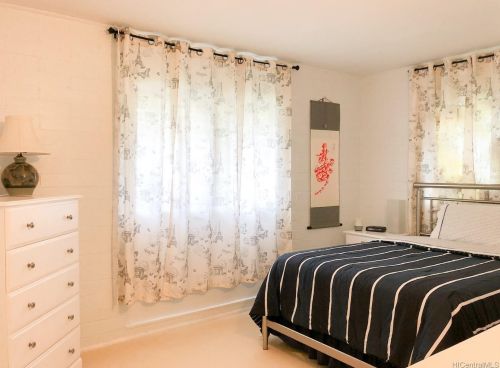 543 Pepeekeo Pl, Honolulu HI  96825-1121 exterior