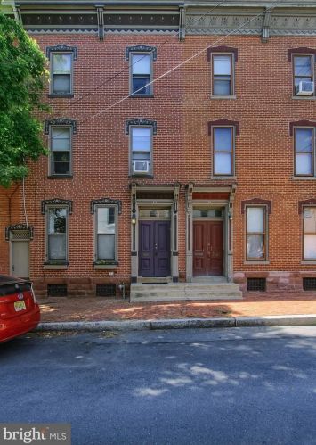 214 Cumberland St, Harrisburg, PA 17102-2715