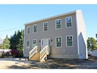8 State St, Rochester, NH 03867-4421