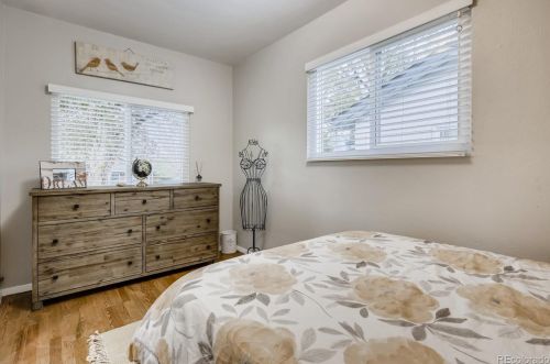 3070 Washington St, Englewood CO  80113-1672 exterior