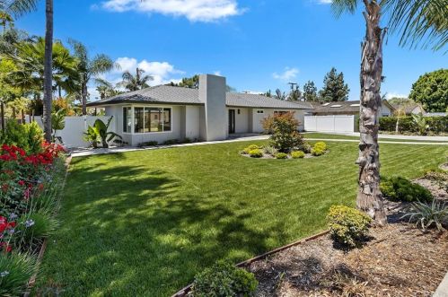1382 Skyline Dr, Santa Ana, CA 92705-3220