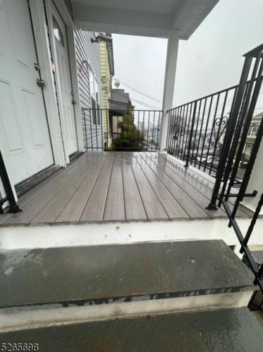 27 3rd St, Paterson NJ  07522-1844 exterior