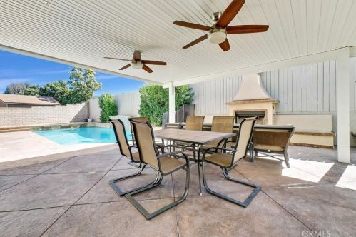 6128 Baja Dr, Anaheim CA  92807-4048 exterior