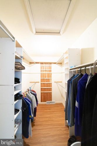 102 Suncrest Rd, Lancaster PA  17601-4834 exterior