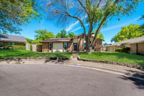 10914 Giddings Cir, Dallas TX  75238-2950 exterior