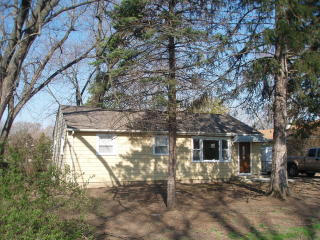 7226 Capitol Dr, Oak Brook, IL 60561-4222