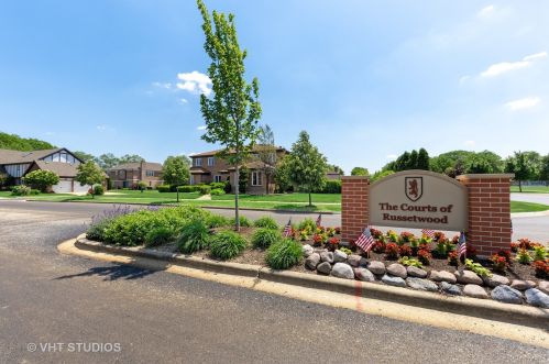 2201 Amhurst Ct, Arlington Hts, IL 60004-4357