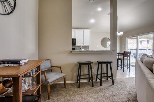 1233 Nighthawk Rd, Fort Worth TX  76108-6988 exterior