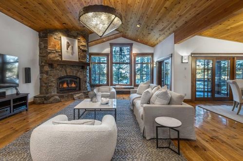 11305 Elle Ellen, Truckee, CA 96161-5157
