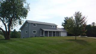 12561 Greensview Dr, The Ledges, IL 61073-8438