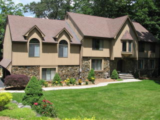 45 Lilly Rd, Midvale, NJ 07465-2419