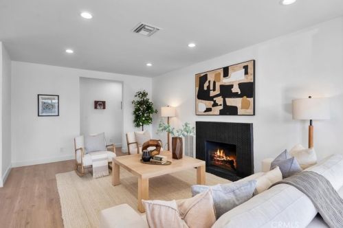 22721 Ladeene Ave, Torrance CA  90505-3440 exterior