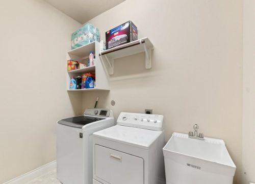 6226 Milam Branch Ln, Richmond TX 77471-6654 exterior