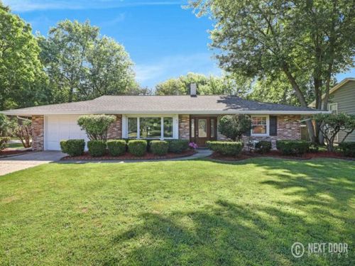 63 Briarcliff Rd, Boulder Hill, IL 60538-1903