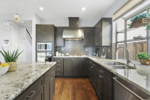 218 Summerwind Dr, Milpitas CA 95035-2416 exterior