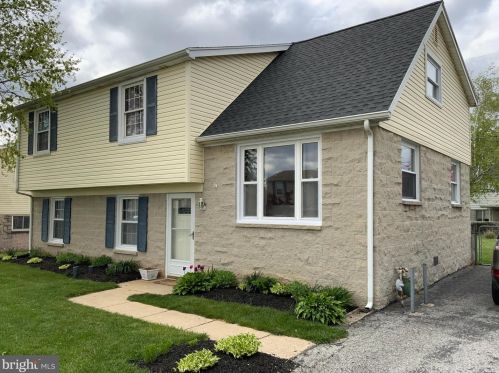969 Richwill Dr, York, PA 17404-2216