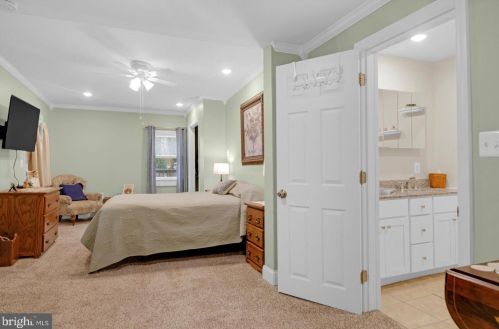 525 Park Blvd, Haddonfield NJ  08033-2938 exterior