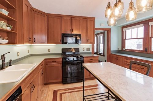2381 Carter Ave, Saint Paul MN  55108-1625 exterior