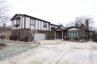 535 Green Ridge St, Addison, IL 60101-1923