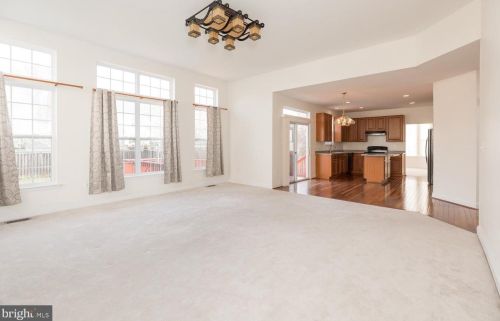 67 Barksdale Dr, Charles Town WV 25414-5616 exterior