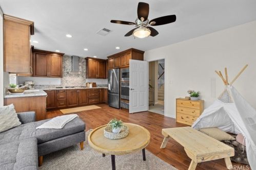 4266 Spencer St, Torrance CA  90503-2444 exterior