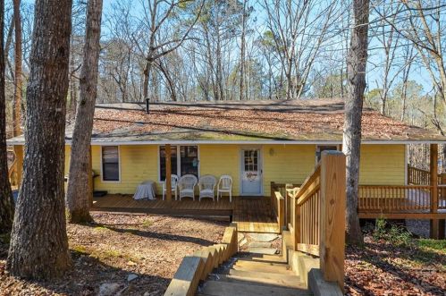 24 Lemmon Dr, Ellijay, GA 30540-5639