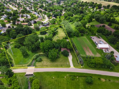 1763 Brickville Rd, Sycamore IL  60178-8639 exterior