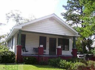 1341 Waldburg St, Savannah, GA 31404-2035