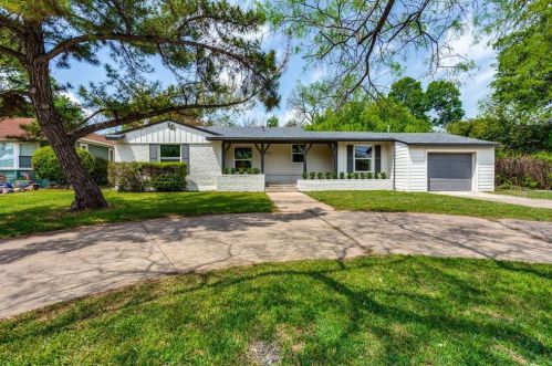3908 Trail Lake Dr, Fort Worth TX  76109-3522 exterior