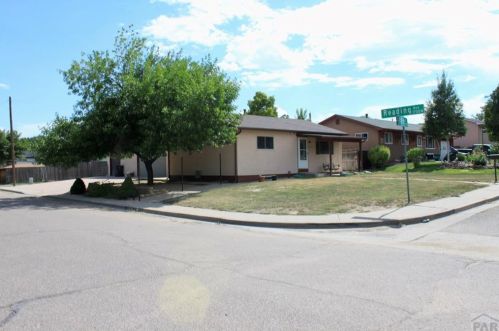 1836 18th St, Pueblo, CO 81001-2718