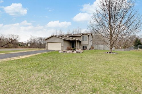 980 Iris Ct, Spectacle Lake, MN 55008-3737