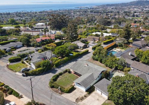 1578 Overlook Ln, Santa Barbara, CA 93103-2821