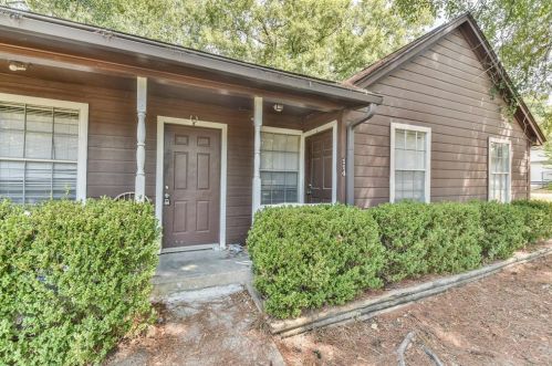 114 Bybee Dr, Conroe, TX 77301-2103