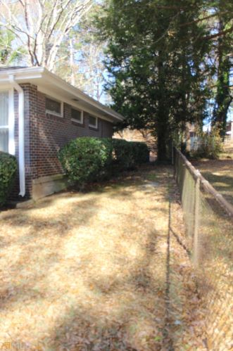 2329 Englewood Dr, Atlanta GA  30344-2207 exterior