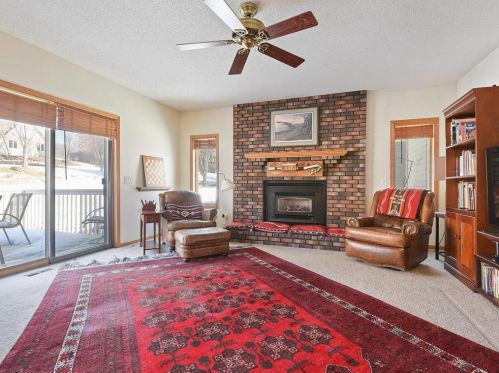 1539 Blackhawk Lk Dr, Saint Paul MN  55122-1258 exterior