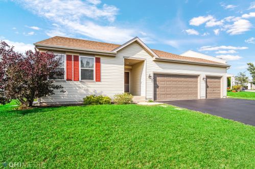 340 Westport Dr, Pingree Grove, IL 60140-9162