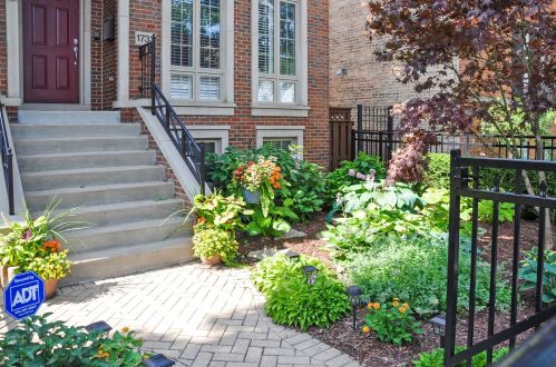 1733 Summerdale Ave, Chicago, IL 60640-2021