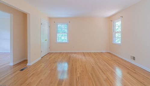 41 Springhill Rd, Dover NJ  07869-4323 exterior