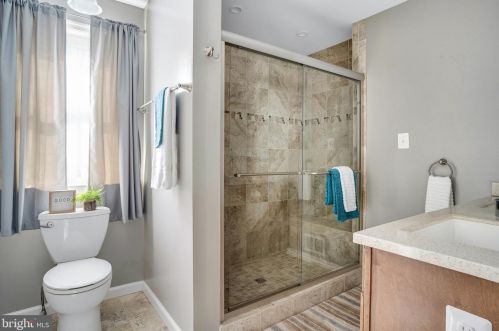 340 Revenoor Rd, Harpers Ferry WV exterior