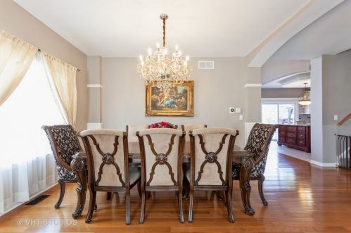 1414 Glenside Dr, Lemont IL  60490-5446 exterior