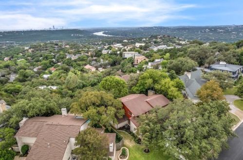 6303 Cat Mtn Cv, Austin TX  78731-3502 exterior