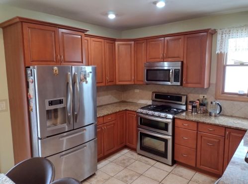 5325 Lynch Ave, Chicago, IL 60630-1427