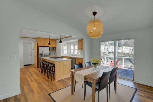 302 Cimarron Rd, Saint Paul MN  55124-9751 exterior