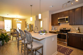 3201 Downwood Cir, Atlanta GA  30327 exterior