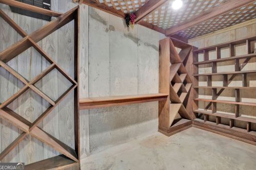 120 Huntcliff Pt, Atlanta GA  30350-1601 exterior
