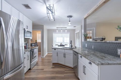 50 Chimney Walk Ct, Suwanee, GA 30024-3263