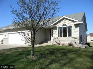 509 Newton Ave, Minnetrista, MN 55388